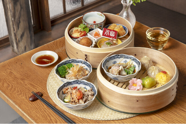【鶏と点心と町中華】2024年3月9日(土)グランドオープン！店内仕込みで丁寧に手作りした中華技法の鶏料理、毎朝手包みの小籠包など色とりどりの点心、本格中華をカジュアルに楽しむ町中華が梅田茶屋町に誕生