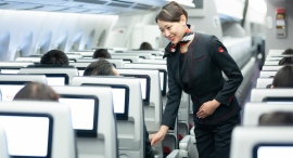 学生対象のJAL客室乗務員体験、3月29日より申込受付開始- 制服ジャケットを着ての機内サービス体験のほか、現役客室乗務員との座談会も - 学生対象のJAL客室乗務員体験、3月29日より申込受付開始- 制服ジャケットを着ての機内サービス体験のほか、現役客室乗務員との座談会も -