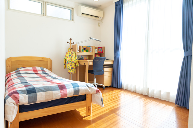 進級・進学のタイミングで子供部屋を模様替え！整理整頓してみるとモノが多い・・・