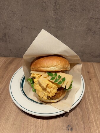 京都の春到来!「たけのこタルタルバーガー」で新たな春の味覚を堪能