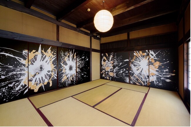 紀泉の豊かな自然に囲まれた、古民家のある複合型キャンプ場　「紀泉わいわい村 FUNNY HEARTH」6人の新進アーティストが手がけた襖絵が完成