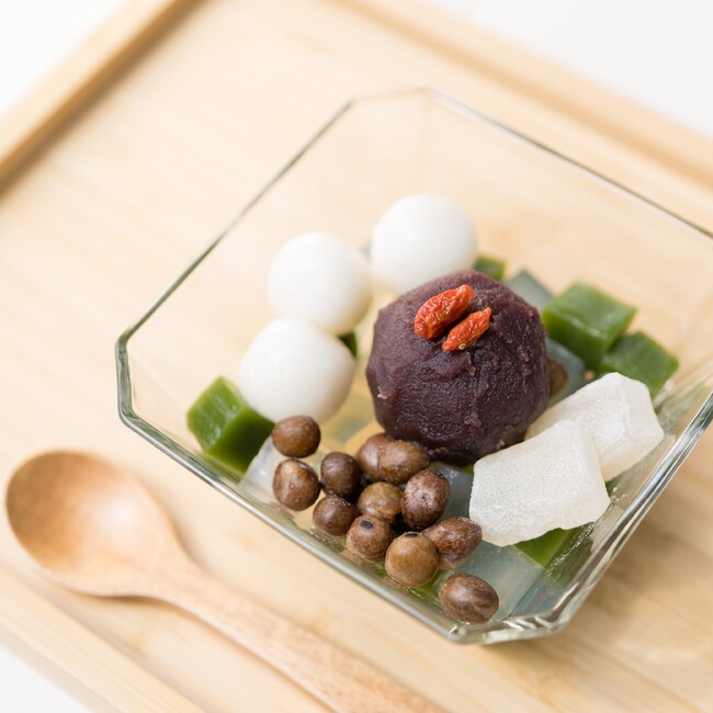 【累計販売数40万個】濃厚な抹茶和洋スイーツ三種が登場。「抹茶白玉あんみつ」「抹茶くず餅プリン」「宇治抹茶の白玉しるこ」