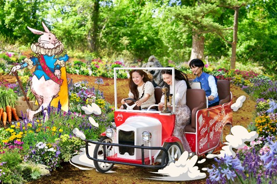 関東最大級の「バラの植物園」が「バラのテーマパーク」に変身！ 春イベント『アリスのBlooming Carnival』開催