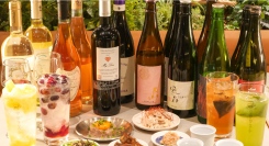 三越前駅直結のCOREDO室町1に、100種以上の日本酒・ワインをビュッフェ形式の飲み放題で楽しめる『サケリスト日本橋室町』がオープン！