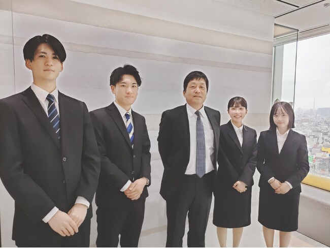 オフィスデザイン事業を行うアーバンプラン、2024年度新卒入社式を開催