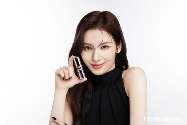 【YSL BEAUTY】新アイコンリップ「 YSL ラブシャイン リップスティック」イヴ・サンローラン・ボーテジャパン アンバサダー TWICE SANA が 新 CM に出演が決定。