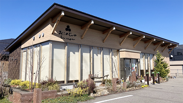 高岡でだんごが食べられる【おこめぢゃや～En cafe(えんかふぇ)～】老舗米菓専門店「ささら屋高岡店」カフェコーナーが4月5日(金)リニューアルオープン！