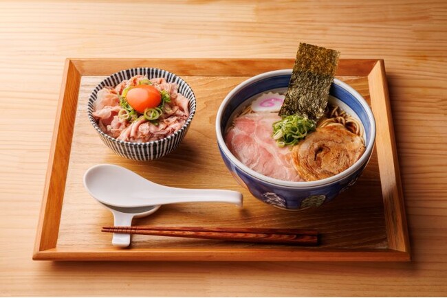 【銀しゃり片手に中華そばを啜る。至福の味に幸せみのる】おダシと銀しゃり 中華そば 三ノル-minoru- 2024年4月10日(水) NEW OPEN!!