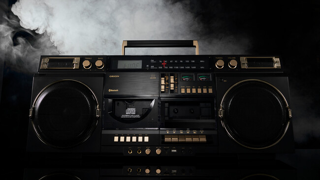 80年代に憧れたドデカCDラジカセ、俺たちの青春ラジカセ第3弾「ORION Bluetooth(R)機能搭載 ＣＤステレオラジオカセット SCR-B９」一般販売開始