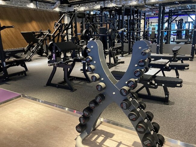 大分市・商業施設「荷揚リンクスクエア」にエニタイムフィットネス「荷揚リンクスクエア店」を4月8日（月）にオープン