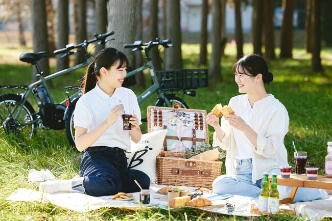 【星野リゾート　BEB5土浦】夏の涼しい朝の時間に農園で爽やかにピクニックを楽しむ「ブルーベリーサイクルピクニック」開催｜期間：2024年7月1日～8月8日