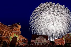 花火と音楽の競演「ムーンライトフィナーレ」 花火と音楽の競演「ムーンライトフィナーレ」