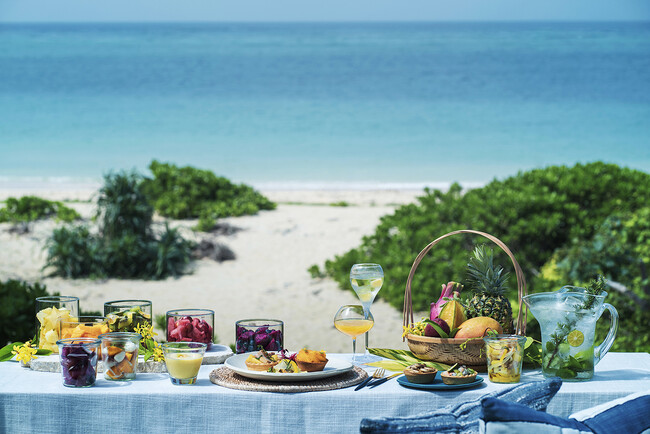 【星のや沖縄】南国ならではのフルーツを堪能する「みーくふぁやー果実朝食」今年も提供｜期間：2024年6月1日～8月31日