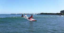 サーフィンスクールの様子 サーフィンスクールの様子