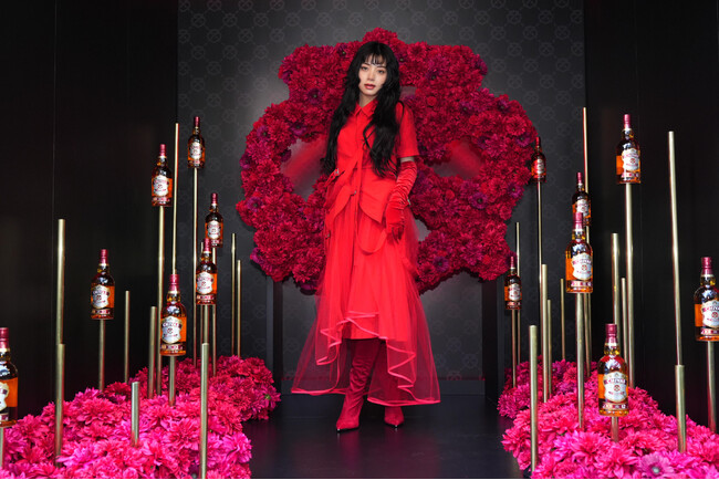 ブランドアンバサダー池田エライザが登壇！シーバスリーガル×WILDSIDE YOHJI YAMAMOTOコラボレーションイベント「CHIVAS REGAL SHIBUYA POP-UP」オープン発表会