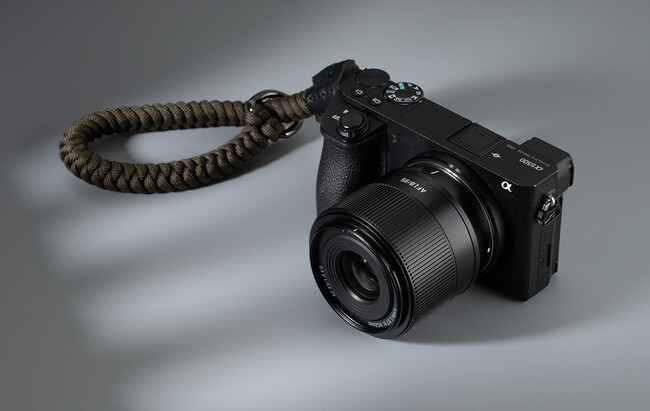 銘匠光学 TTArtisan AF 35mm f/1.8 ED ソニーEマウント APS-C 発売