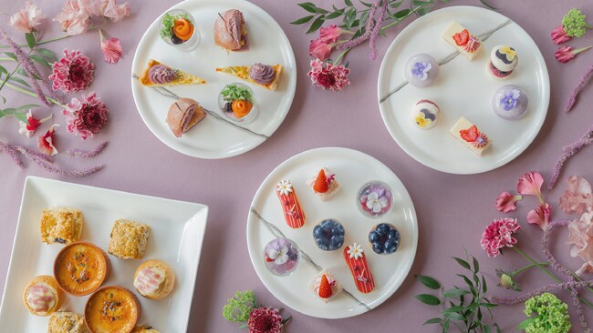 華やかな「ベリーカラー」に笑みがこぼれる初夏のひととき まるで花束のような「Flower Berry Afternoon Tea 」開催