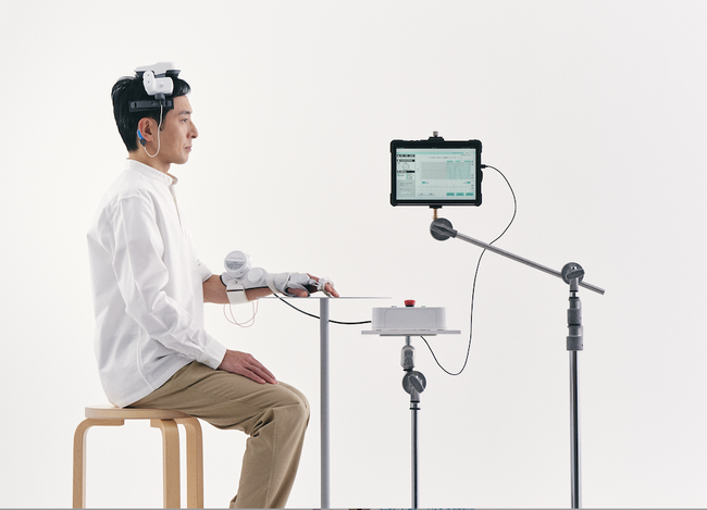 「LIFESCAPES 医療用BMI（手指タイプ）」、日本における医療機器認証を取得、厚生労働省に保険適用を申請