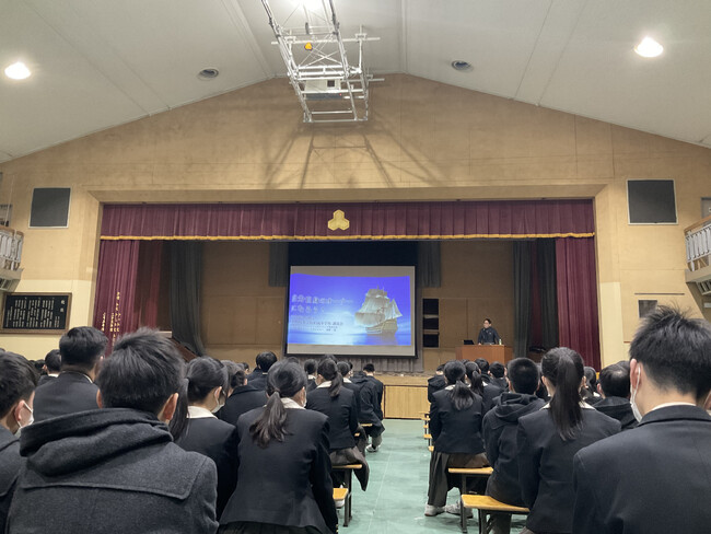 金融教育に10年の歴史を持つ農林中金バリューインベストメンツ CIO・奥野一成が洛南高等学校附属中学校の生徒約300人を対象に「投資＆キャリア教育講演会」を実施