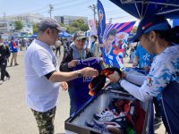スポーツウェアをケニアの村へー5月5日の静岡ブルーレヴズホストゲームで寄付品募る