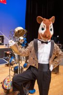 指揮者 オカピ 指揮者 オカピ