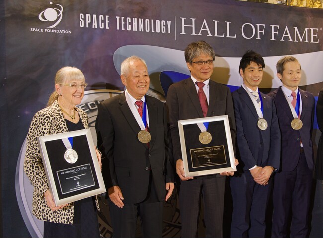 【日本企業で初受賞！】NASAの技術をヒントに誕生したサンギ開発の歯みがき剤が宇宙技術殿堂入り！