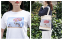 Tシャツ 15,400円(税込)、トートバッグ 4,950円(税込)