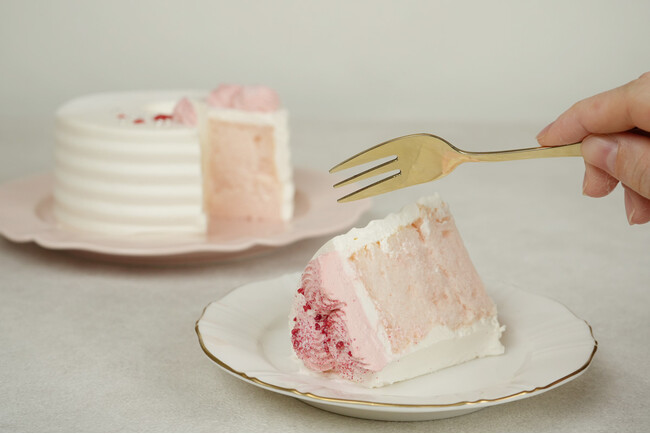【好評発売中】手作りシフォンケーキ専門店 This is CHIFFON CAKE. から、お母さんへの感謝を伝えるシフォンケーキ2種類が登場！