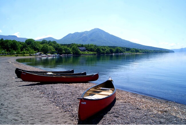 北海道ならではの絶景ロケーション　支笏湖のほとりのモラップキャンプ場は４月２６日（金）にオープン　５月１１日（土）にはユニバーサルサイト（オートサイト）も新設オープンしてより快適に