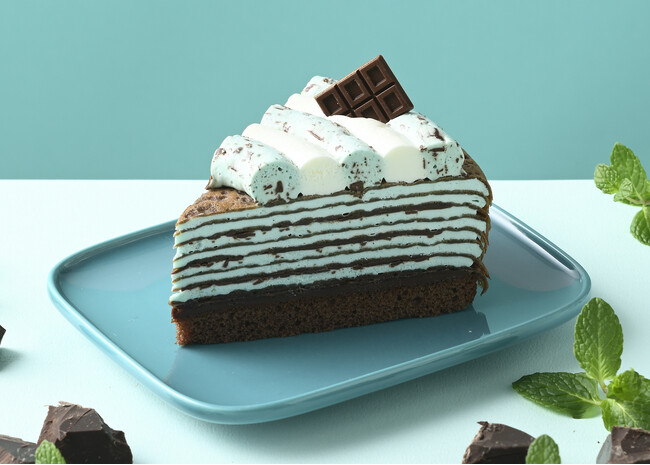 【銀座コージーコーナー】チョコミン党のみなさまに爽やかな夏をお届け！チョコのパリパリ食感×ミントのスースー感が絶妙な「チョコミントミルクレープ」が登場