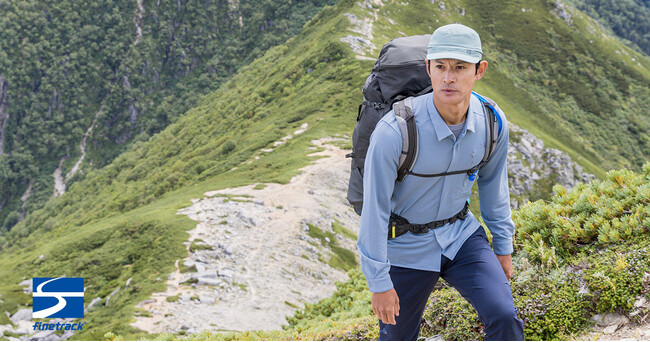 山シャツの常識をくつがえせ！ドライに羽織れる高機能山シャツ「ラミースピンニットシャツ」が新発売！｜finetrack（ファイントラック）