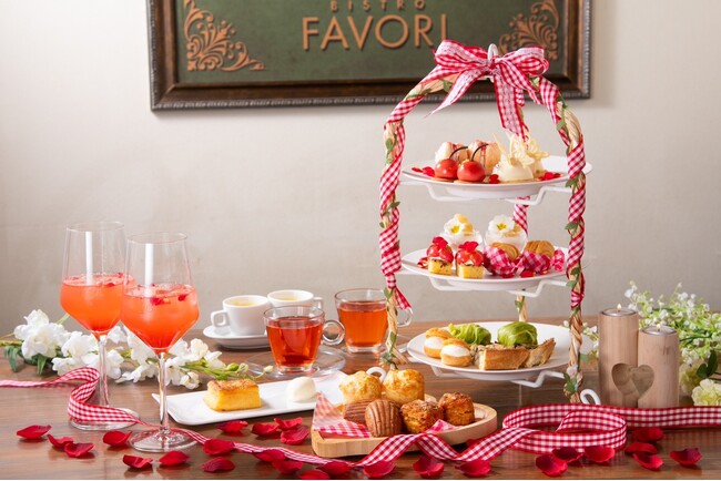 「BISTRO FAVORI 代官山」の至福のアフタヌーンティー フレンチエレガンスとカワイイの融合　無制限スコーン＆マドレーヌ