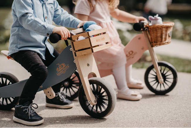 世界的木製おもちゃメーカー【Kinderfeets】日本上陸！世界20か国以上で愛されている、安全規格を4種取得の2in1木製三輪車 4月25日より公式サイトにて先行予約販売開始。