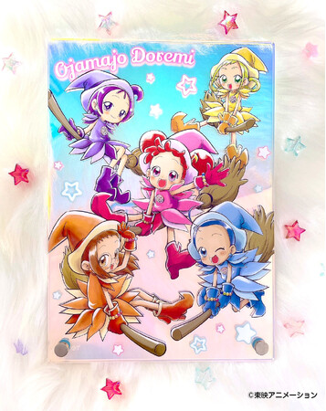 【おジャ魔女どれみ】ヴィレッジヴァンガード限定。「オーロラアクリルパネル」がオンラインストアで販売開始！
