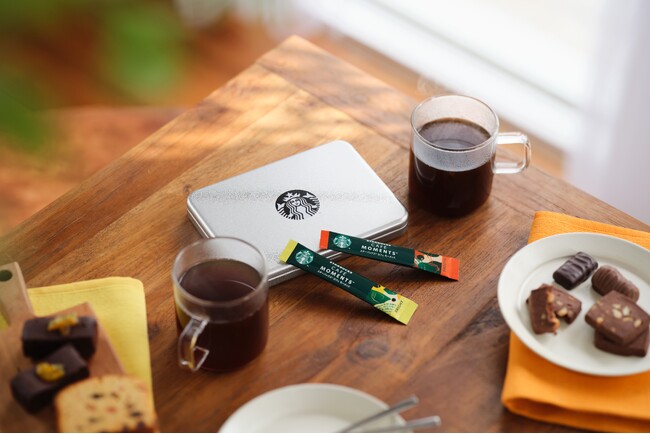 「スターバックス(R) カフェ モーメント」など4製品を新発売し、「スターバックス(R) ギフト」がラインアップを拡充