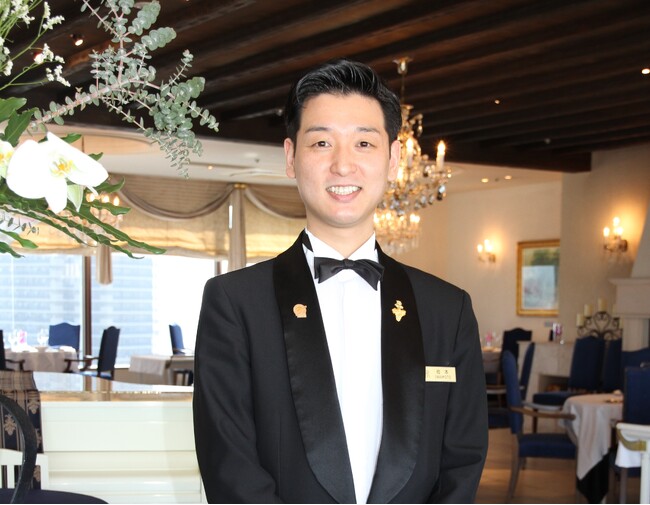 【リーガロイヤルホテル（大阪）】NPO法人チーズプロフェッショナル協会主催 チーズ業界初開催 第1回チーズプロフェッショナル・サービスコンクール 「レストラン シャンボール」岩本 啓史が優勝