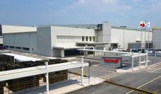 メキシコ工場でオフロード四輪車の量産開始　－生産能力拡充により北米市場の事業基盤を強化－（カワサキモータース）