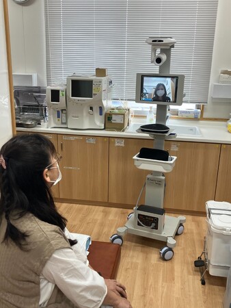 山口県萩市・大島診療所にリアルタイム遠隔医療システム「Doctor Cart」を導入
