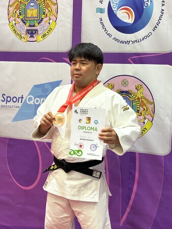 ジール所属パラアスリート社員、高橋朋希が「第２回世界ろう者柔道選手権大会」にて銅メダルを獲得！