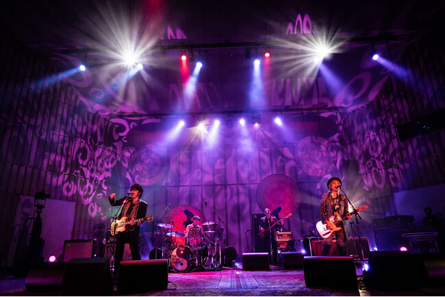 ザ・ストリート・スライダーズ、日比谷野外大音楽堂でのスペシャルGIGの模様をレポート！WOWOWオンデマンドで独占配信中