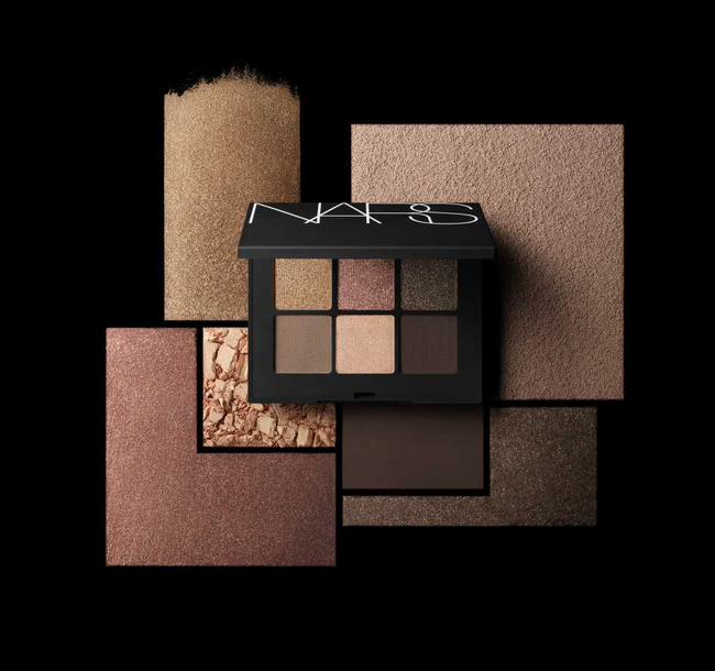 多数のアワードを受賞した「NARS ヴォワヤジュール アイシャドーパレット」が復刻！本日より予約スタート