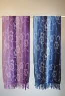 甘織だからこそ軽やかさがでるストールに 甘織だからこそ軽やかさがでるストールに