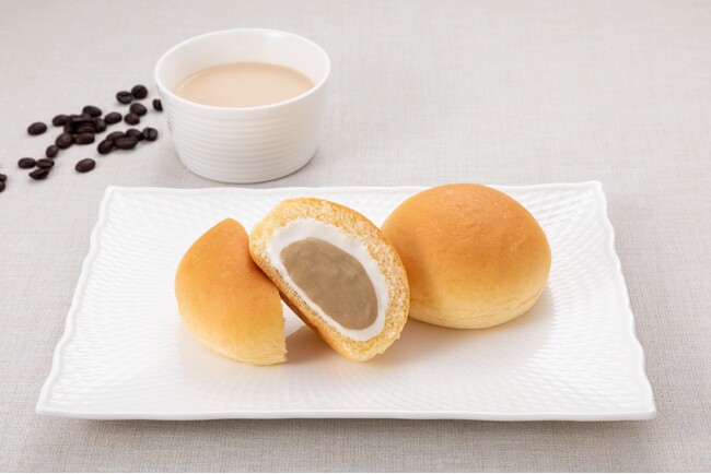 カフェオレ好きに届け！深煎りコーヒーとミルクのやさしい味わい「冷やして食べるとろけるくりーむパン カフェオレ」全国のファミリーマート限定で4月30日(火)発売