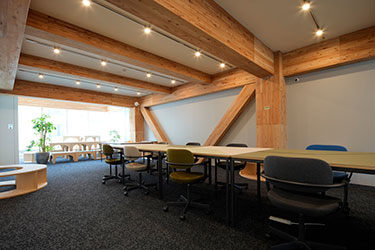 札幌市中心地に10階建て耐火木質ビル～地元産業と若者を支援する拠点に～