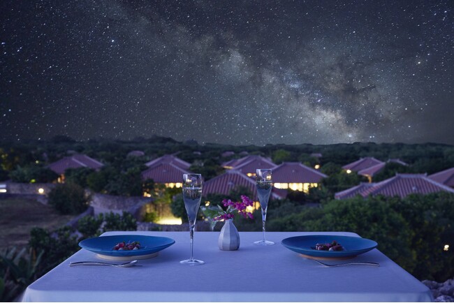 【星のや竹富島】圧巻の星空の下で堪能する至極のフレンチ「群星（むりかぶし）ディナー」を実施｜提供期間：2024年7月1日～9月30日