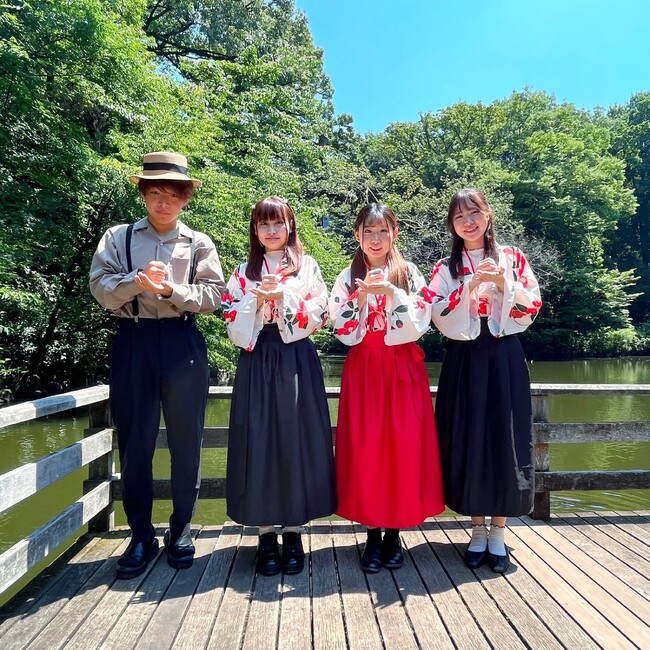 【ホテルメトロポリタン】豊島区国際アートカルチャー都市構想　ロビーにて学習院大学の学生によるアカペラコンサート開催