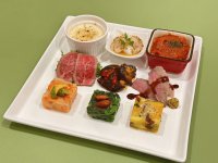 お肉も野菜もバケットも！女性ウケ抜群の贅沢デリプレートがスープパスタ専門店「東京オリーブ」千葉店にて新登場