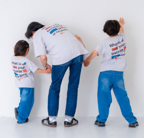 子ども服ナルミヤ・インターナショナルの『and D.（アンドディー. プティマイン）』から、パパとキッズのリンクコーデが叶うアイテムが登場！