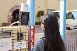 顔認証リーダーで自動解錠 顔認証リーダーで自動解錠