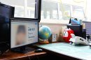 園内事務所モニターで訪問者をチェック 園内事務所モニターで訪問者をチェック
